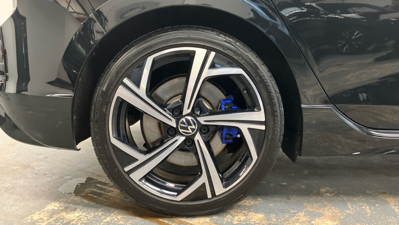 Volkswagen Golf 2.0 TSI 320 R 4Motion 5dr DSG Petrol Hatchback